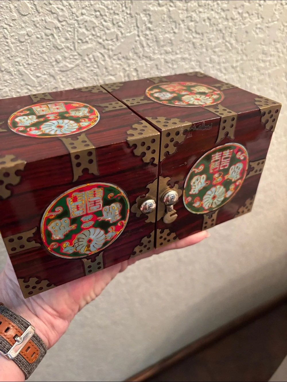 Korean Decorative Mini Cabinet with Chinese Double Happiness Symbol”
